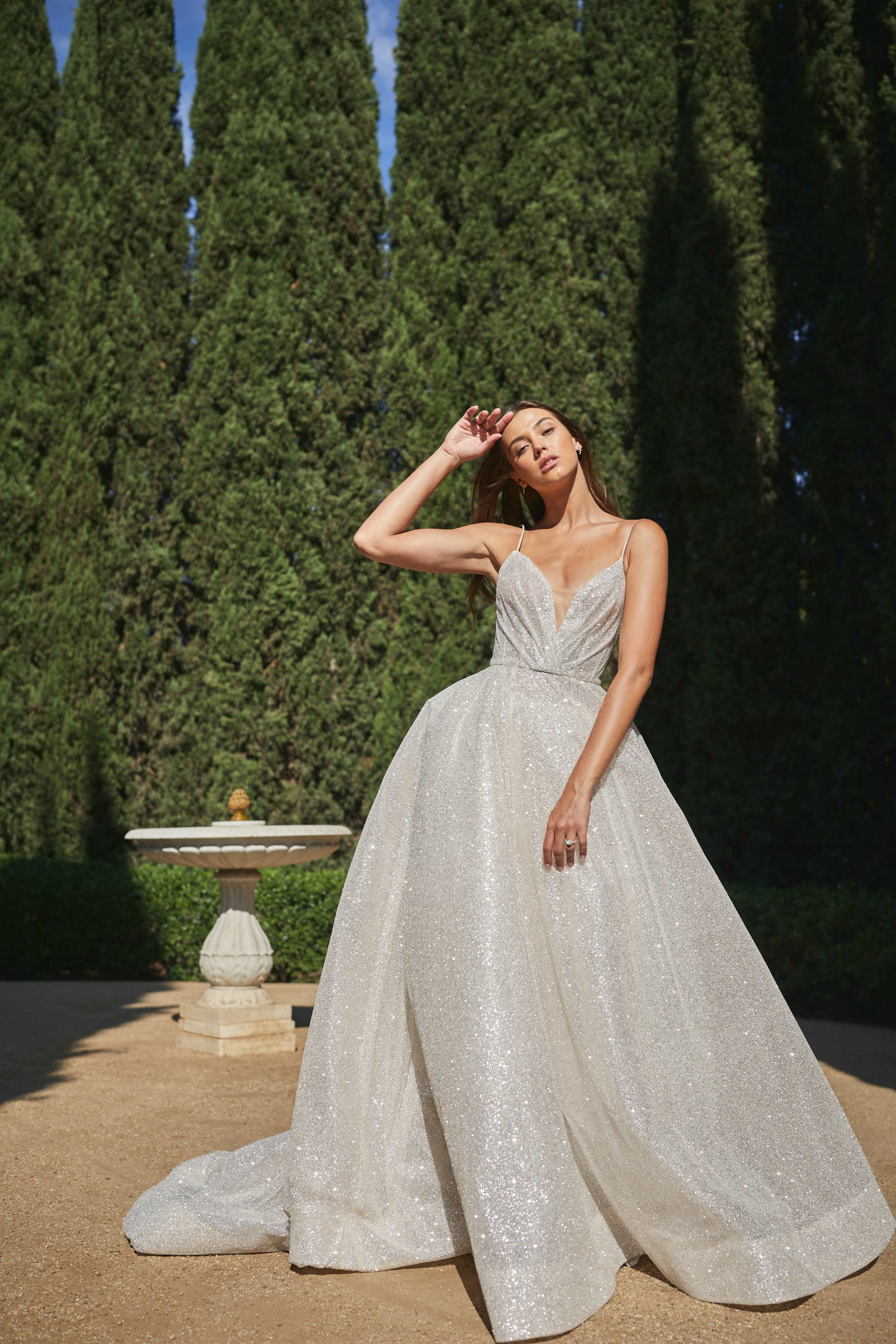 Shop Style 99275 | Glitter Bridal Gown by Justin Alexander | Esposa