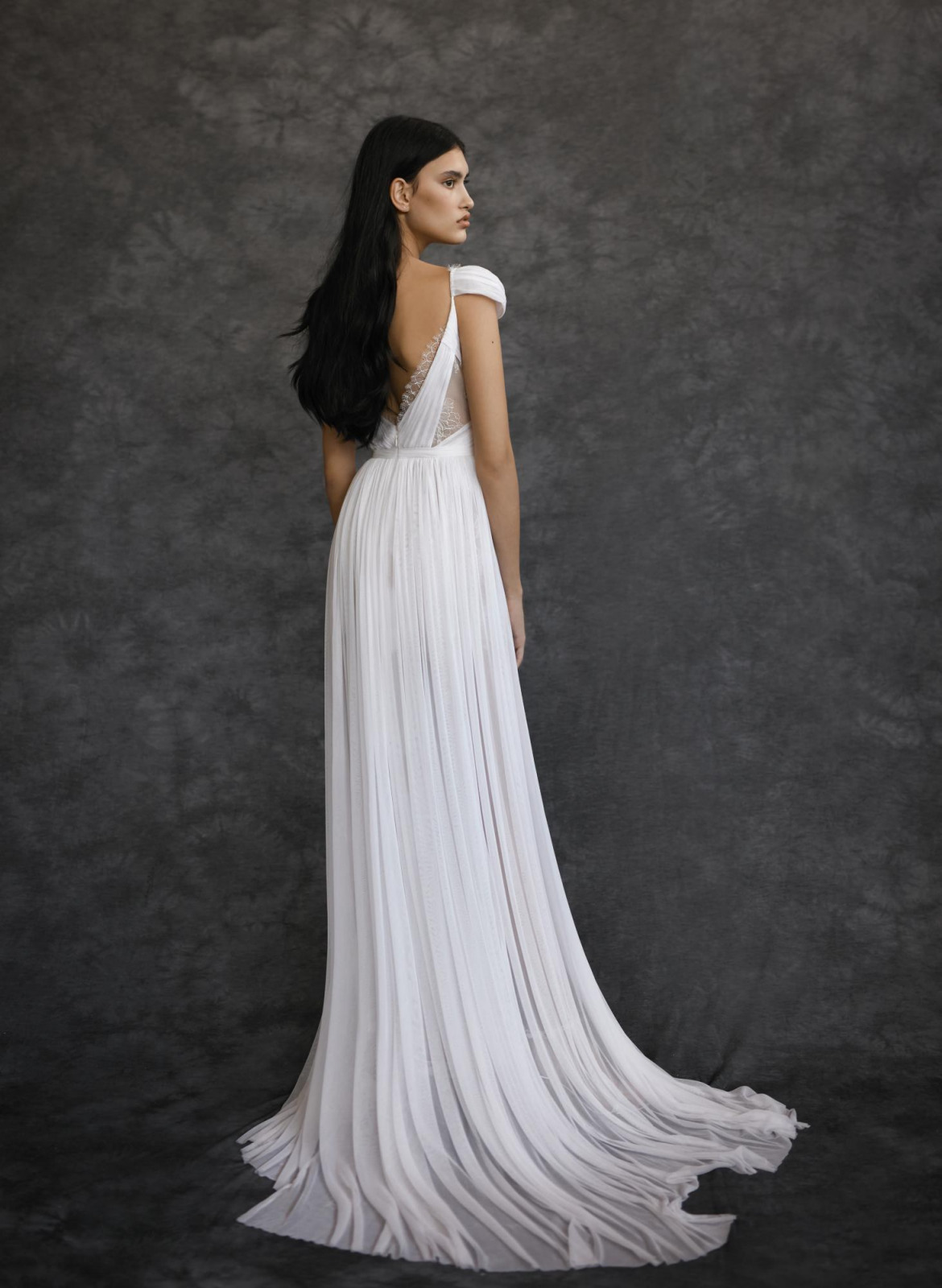 dana harel wedding dress